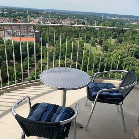 Appartment Im Hotelturm Augsburg Exteriér fotografie